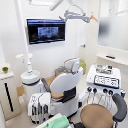 岡山市北区東古松の歯医者「すまいるフレンド歯科」 清潔な院内・治療器具の衛生管理を徹底し、安心できる診療を提供
